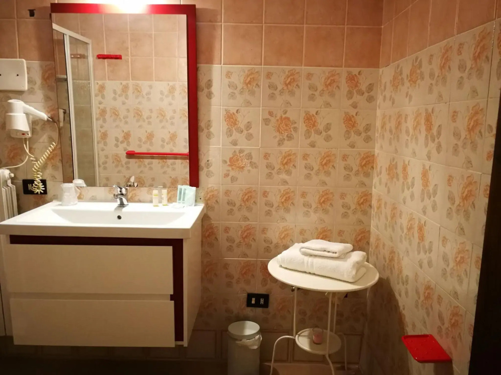 Charming Villa in Maida with Pool & Garden