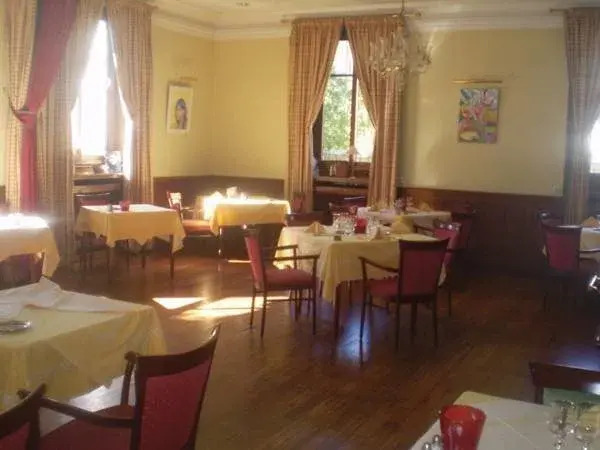 Hotel De La Poste
