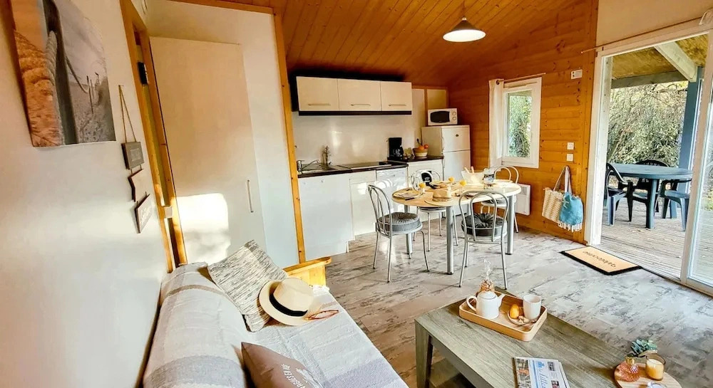 Coastal Family Cottage for Six