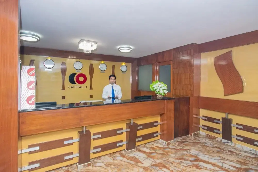 Hotel Comforts Suites