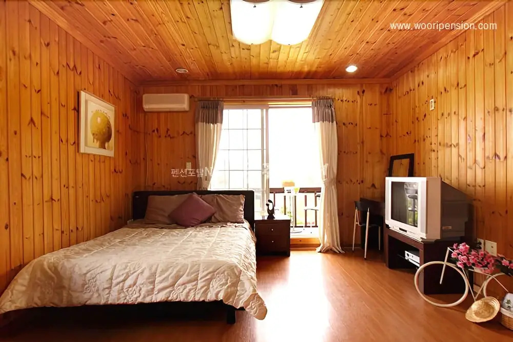 Ganghwa You & Jun Pension