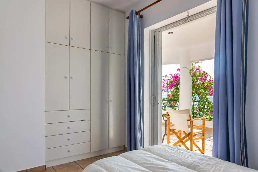 Porto sea view house - 15min from Athens airport - AC - WIFI - PARKING