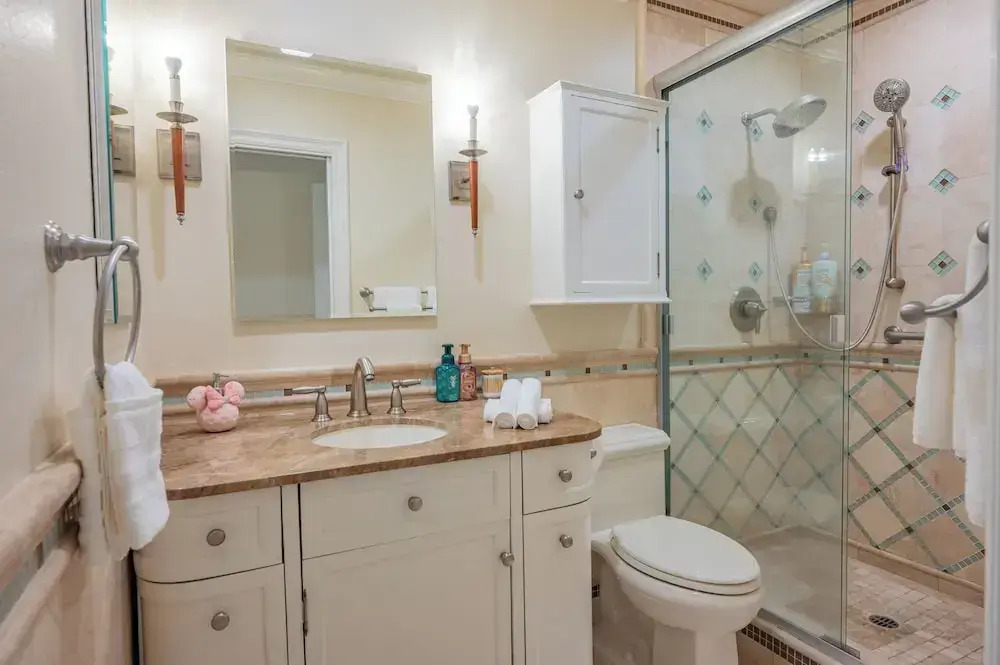 Luxury living with Spa &Pool near Disney
