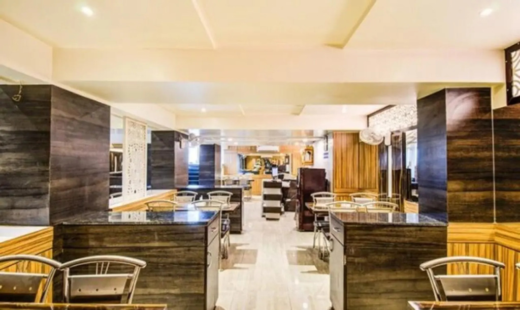 FabHotel Krishna Regency