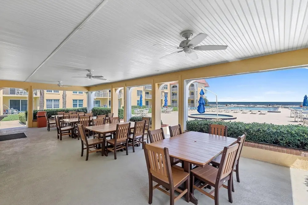 Point East 320