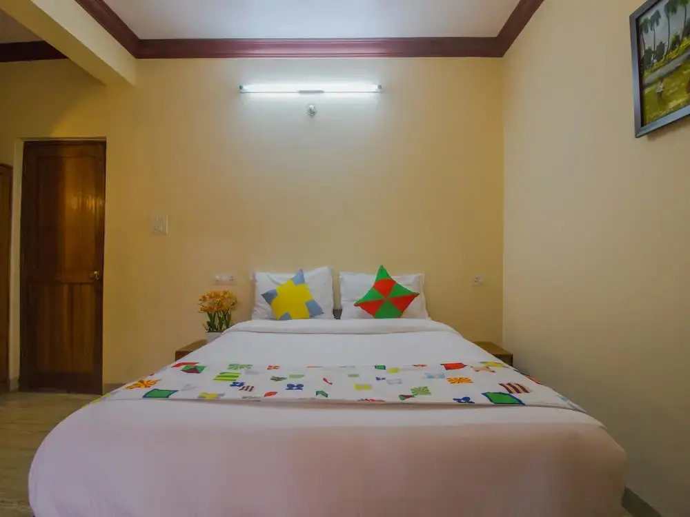 OYO 17114 Home Elegant Studio Candolim Beach