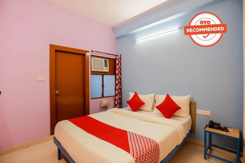OYO Flagship 65569 Hotel Yash Takrohi Rd