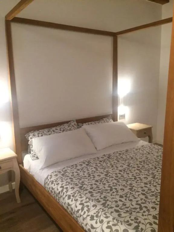 Moira Rooms