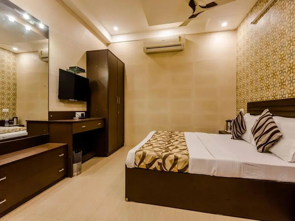 OYO 6371 Hotel Abrol