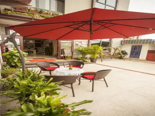 Haiyunjian Cafe Hostel