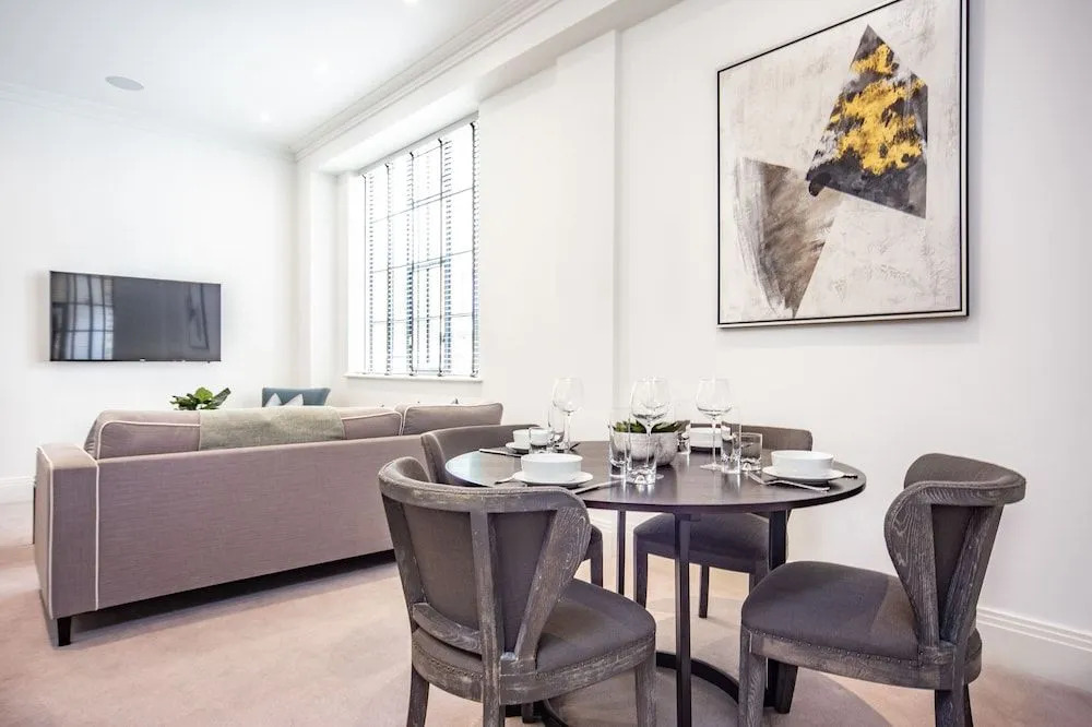 Palace Wharf Apartments