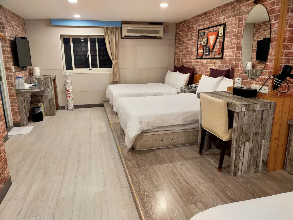 Bin City Hotel