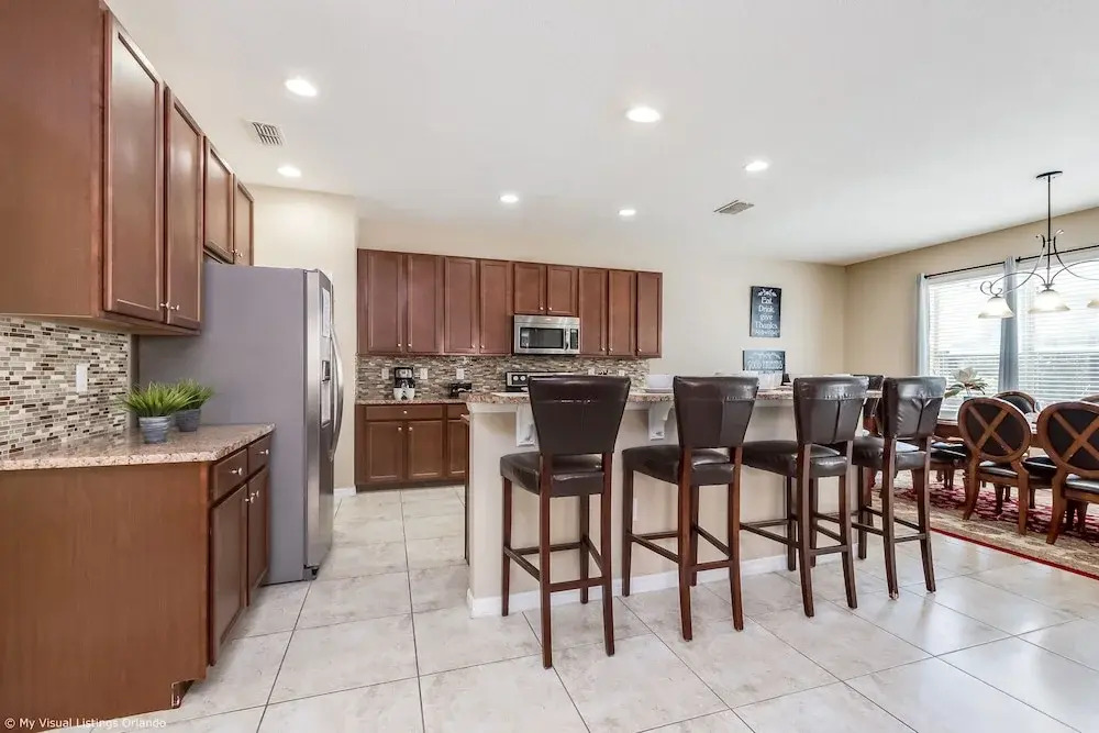 210 Las Fuentes Dr