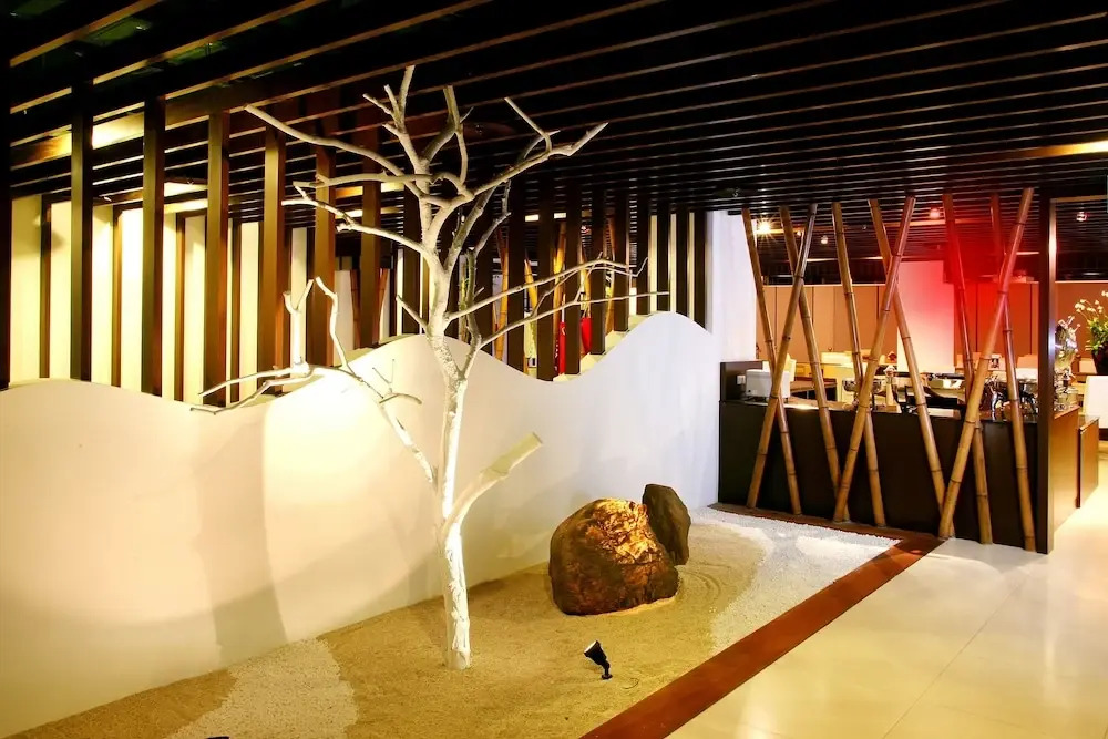 Yuma Hot Spring Hotel
