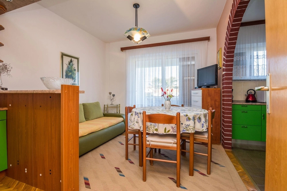 Beachfront Apartment Liveri 4