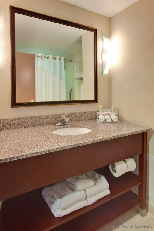 Holiday Inn Express Hotel & Suites Brockville by IHG