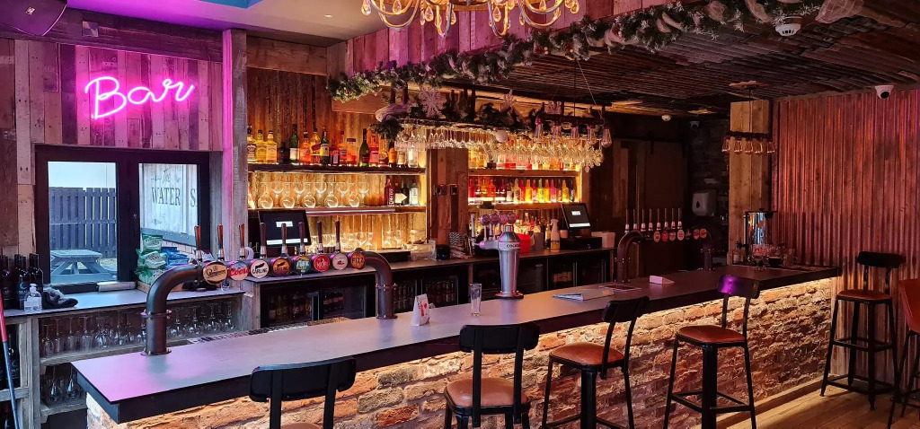 The Waterside Bar Rooms & Restaurant