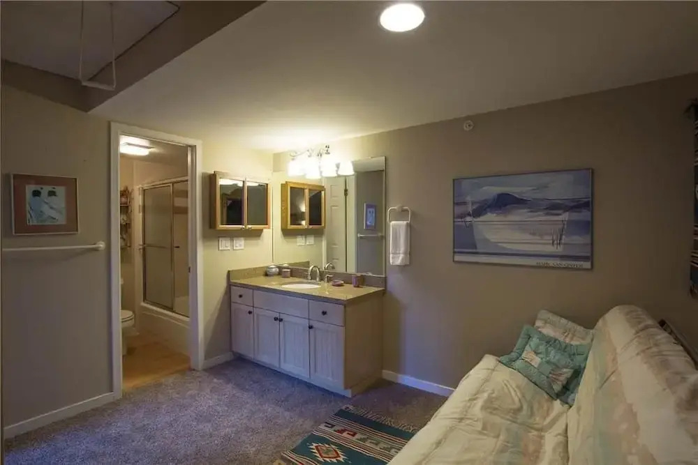 Columbia Place Condominium