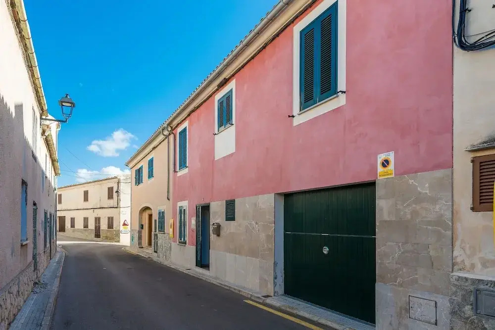 Biali in Buger With 4 Bedrooms and 2 Bathrooms