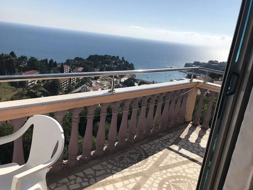 Rozana Rooms