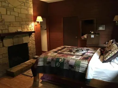 White Pines Inn