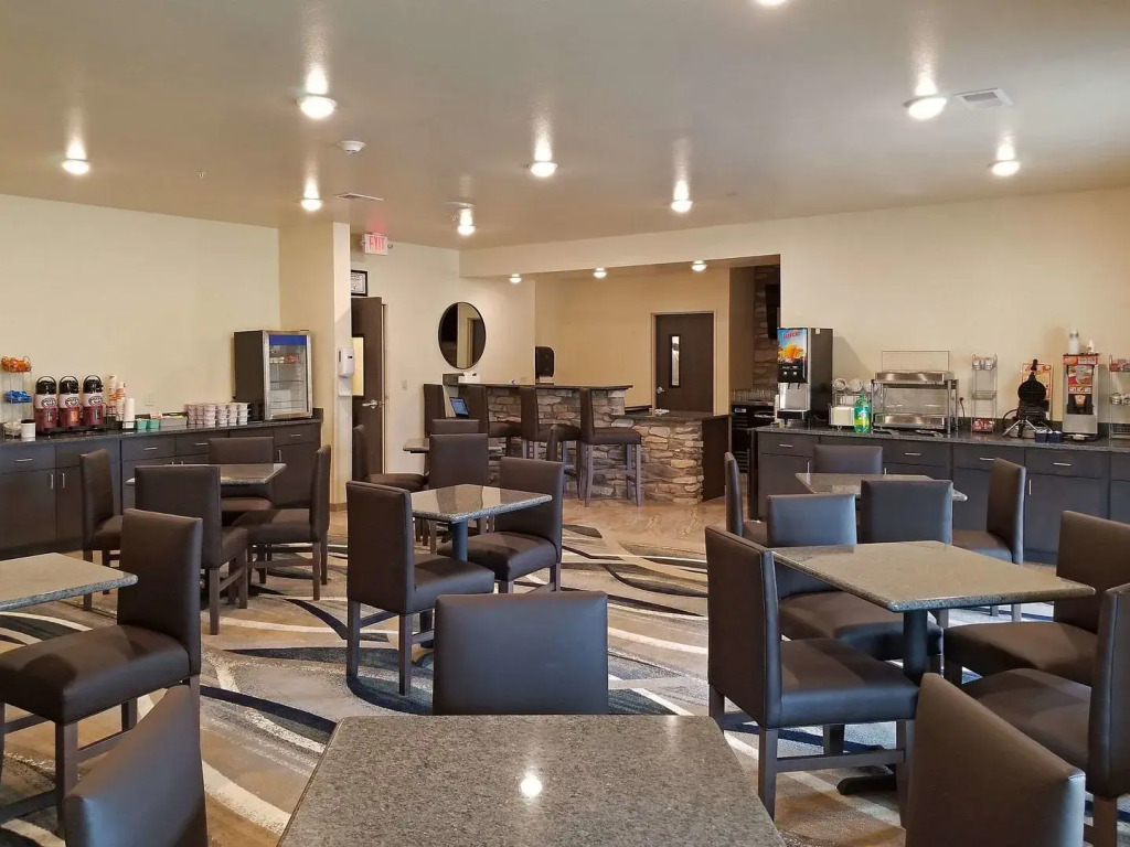 Comfort Inn & Suites Medina NY near Erie Canal