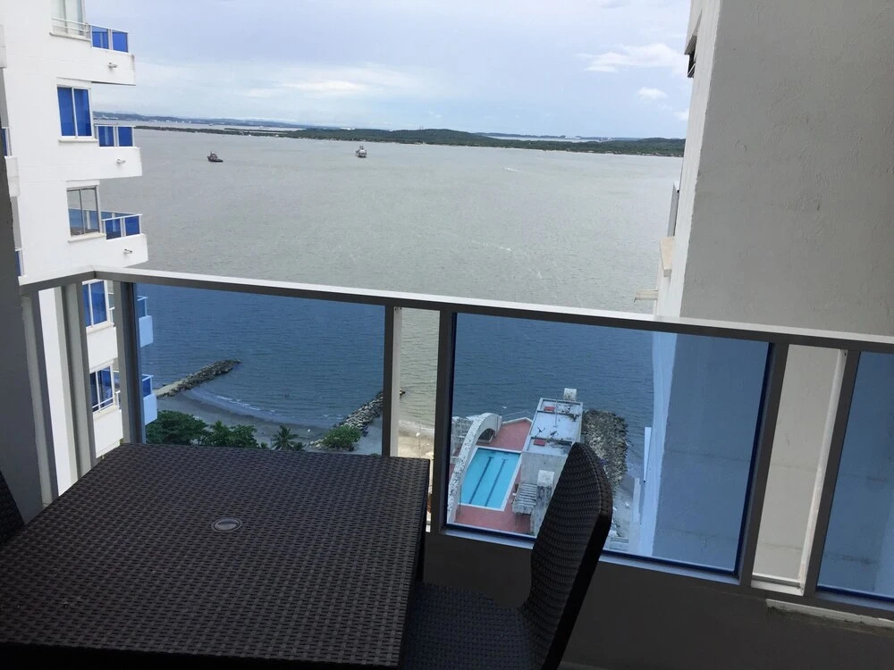 Apartment in Cartagena in Front of the sea E19c2