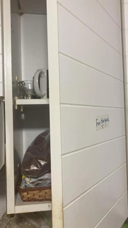 Cheerful Room, Sharing Kitchen in a Cosy Family Art House, Ideal for One Person Or Couple