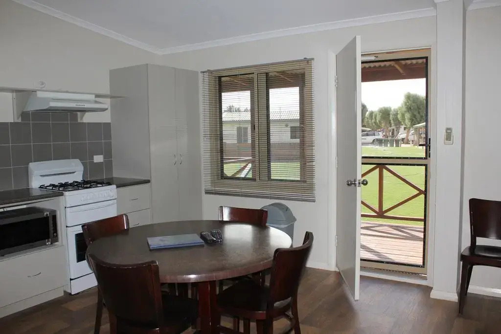 Ningaloo Coral Bay   Bayview