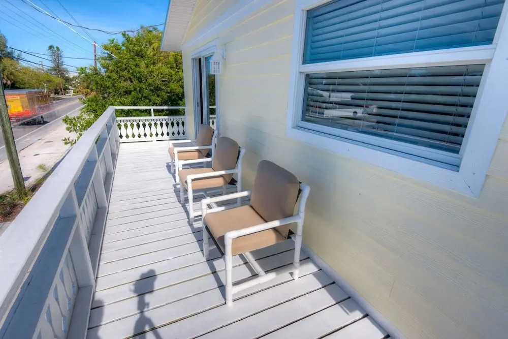 Pineapple Key Apartment 4