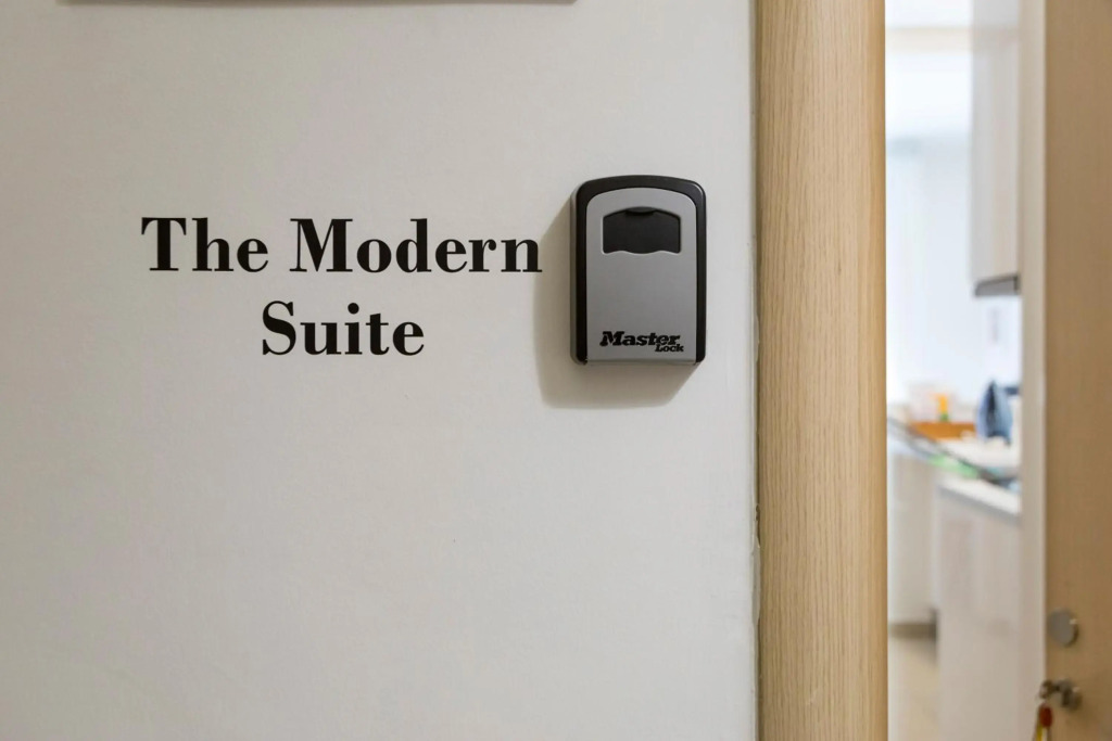The Modern Suite