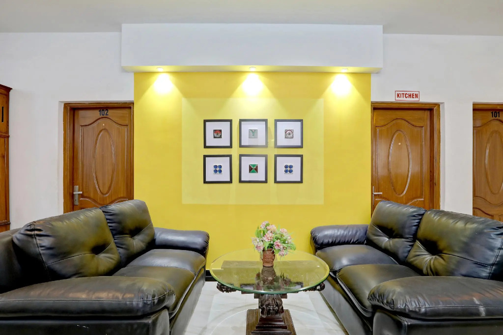 OYO 78120 Park Avenue