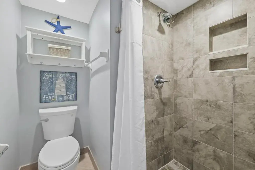 Windjammer 403, 2 Bedrooms, 4th Floor, Ocean Front, Elevator, Sleeps 6