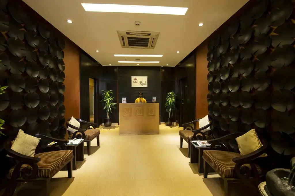 Hotel Express Inn