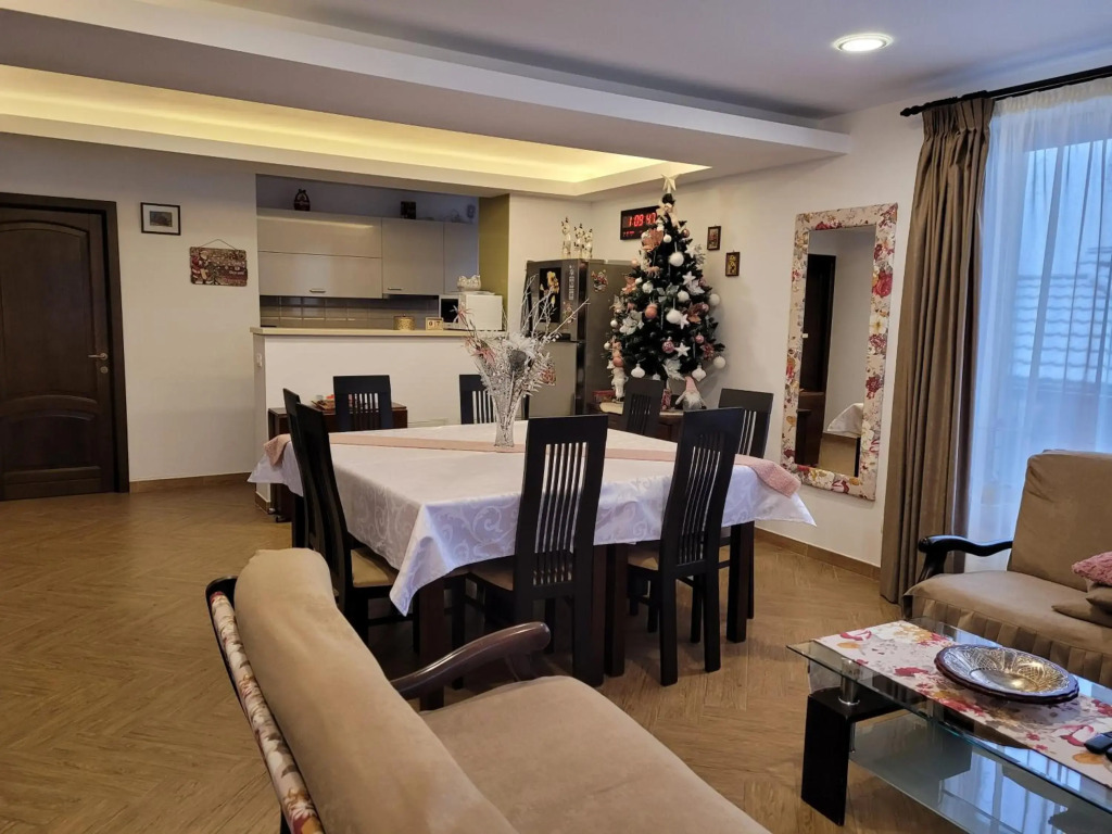 Casa Aryana, adults only