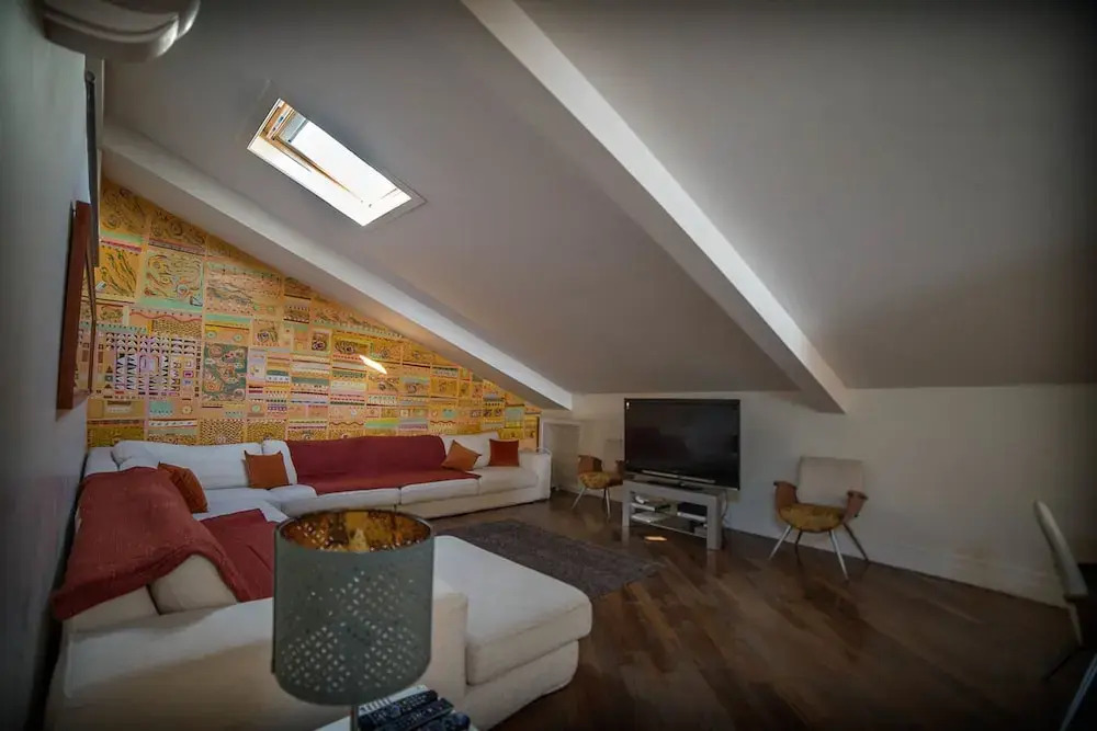 Vomero Roof