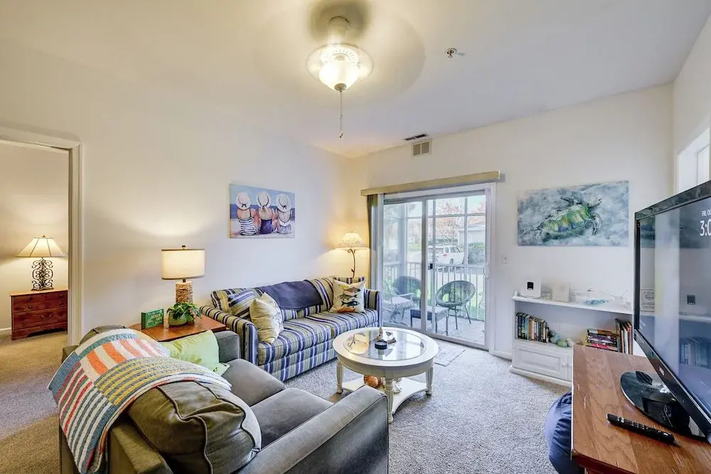 Pool Access & Easy Beach Days! Lewes Unit w/ Patio