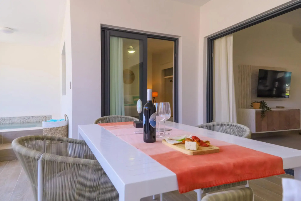 Gorgeous Apartment With Private Picuzzi B2