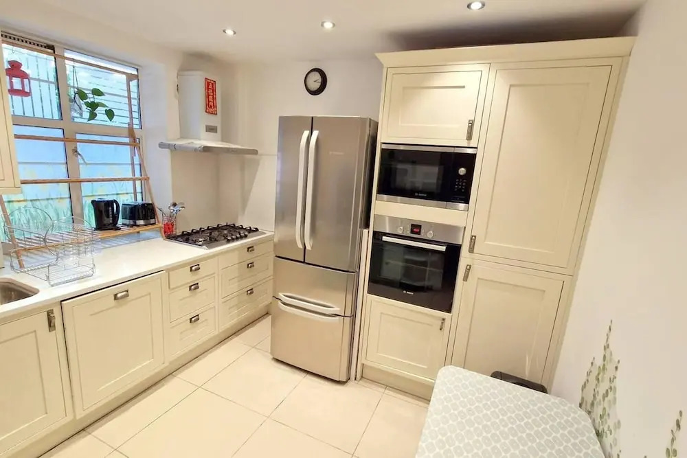 Modern 3-bed House in Surrey Quays