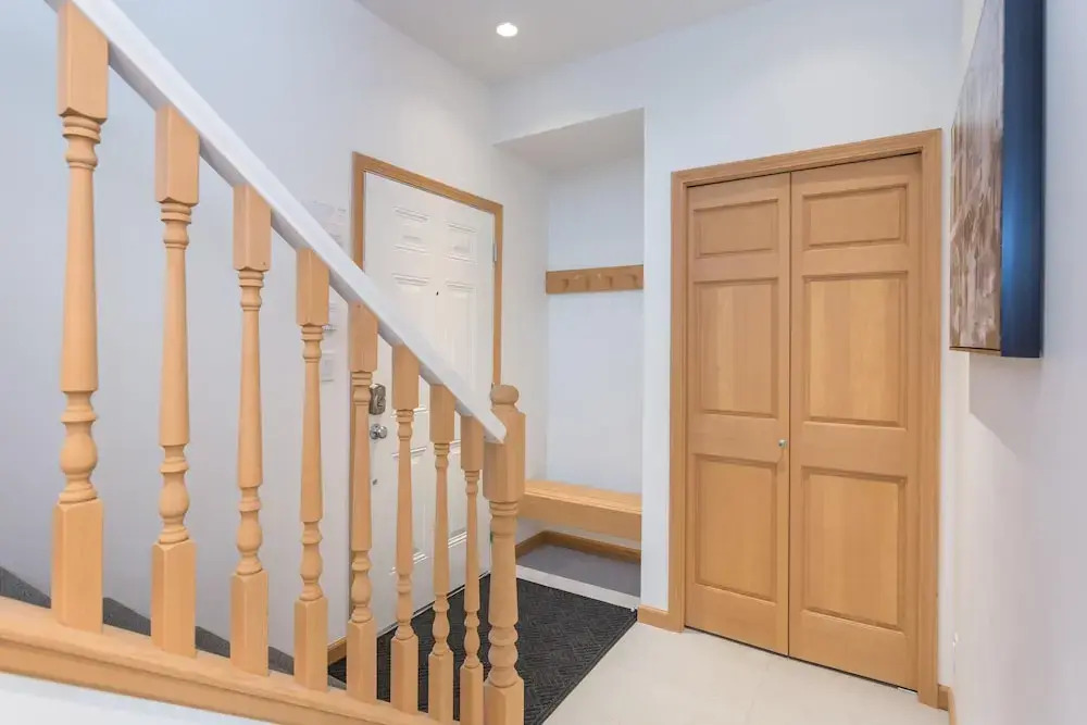 Bright and Clean, Walk Everywhere, Shared Pool and Hot Tub