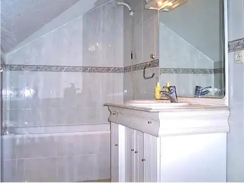 Casa Rivas con piscina abierta todo el año