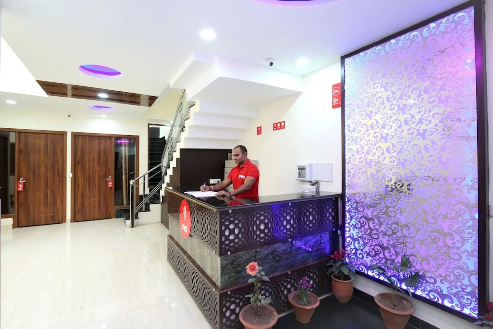Capital O 322 Hotel Royal