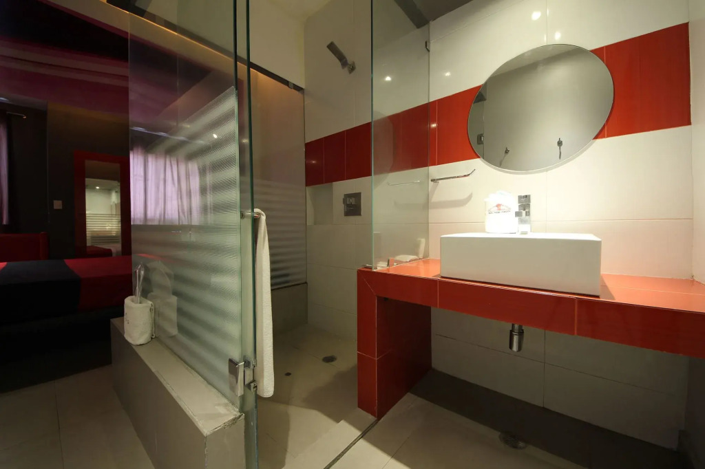 Auto Hotel Marques - Adults Only