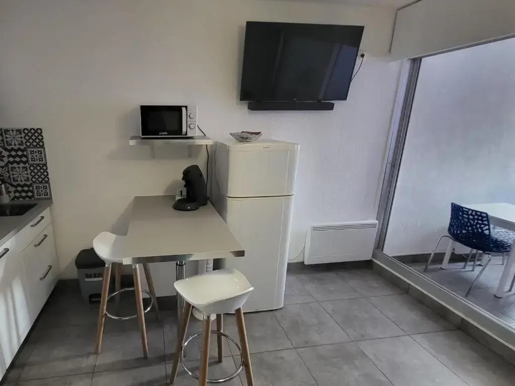 Appartement Sète, 1 pièce, 4 personnes - FR-1-338-398