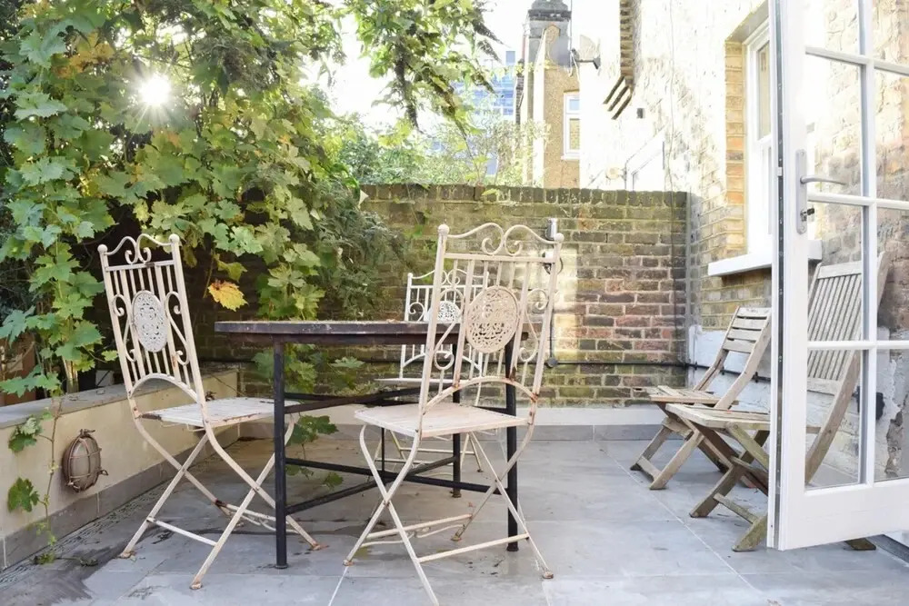 Charming 3-bedroom Garden Flat In Edwardian Terrace