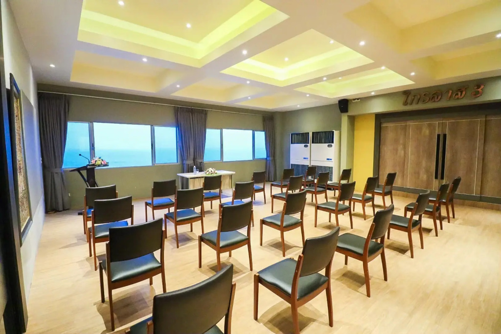 Hua Hin Grand Hotel and Plaza