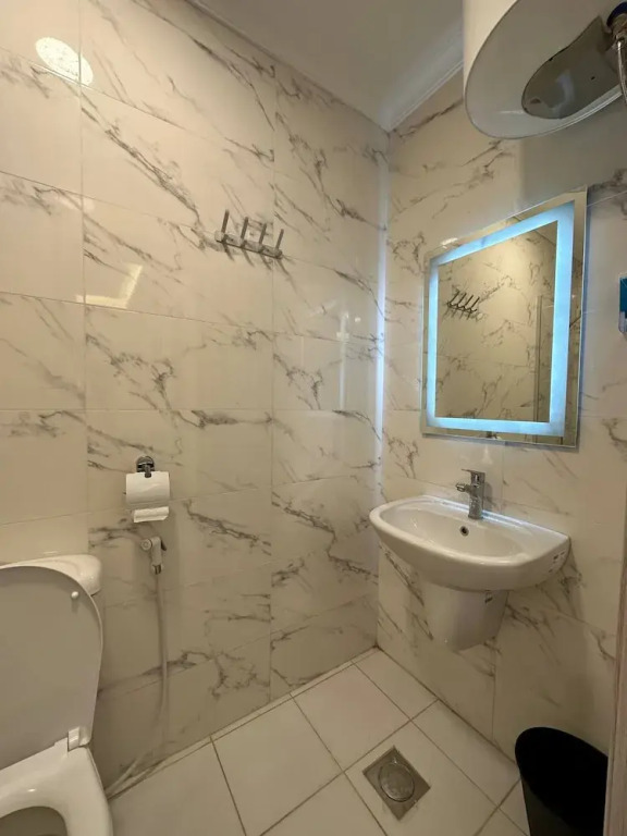 Privet Apartment 37 for Three Near Downtown Kh&sh