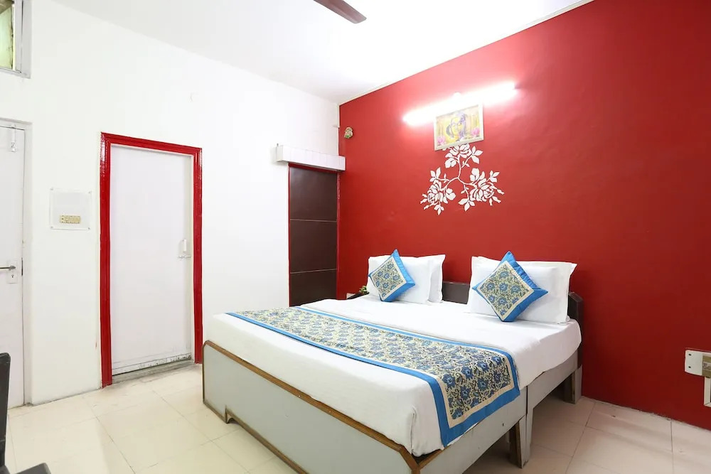 SPOT ON 35573 Hotel Classic