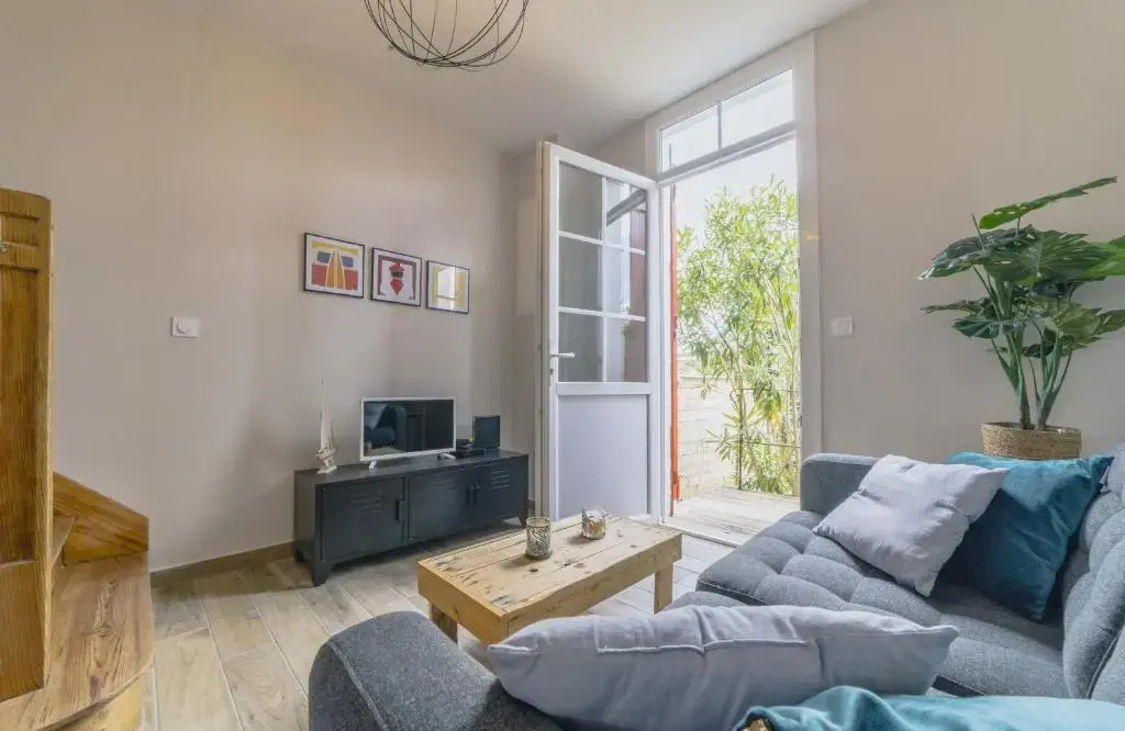 Appartement moderne avec vue mer à 5mn des plages