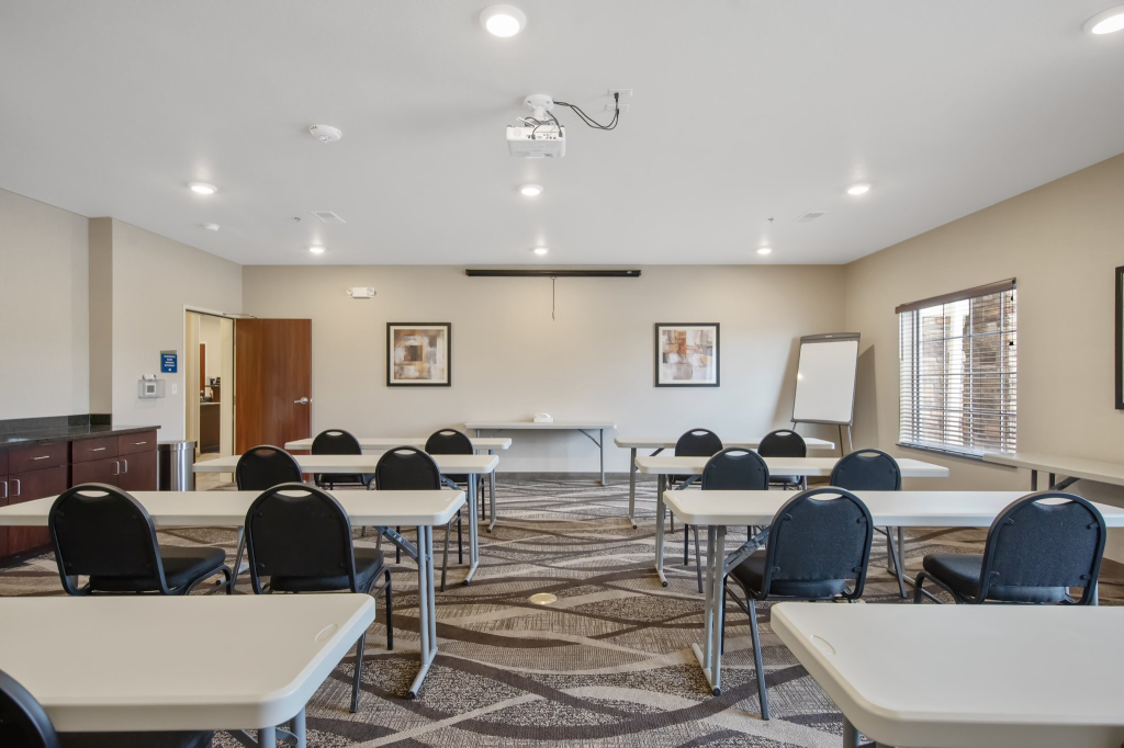 Cobblestone Hotel & Suites - Austin
